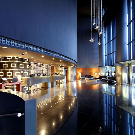 Hotel Eurostars Madrid Tower Interno foto The interior of the hotel